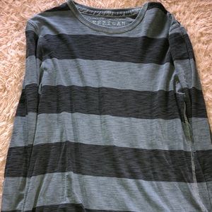 American Eagle long sleeve shirt